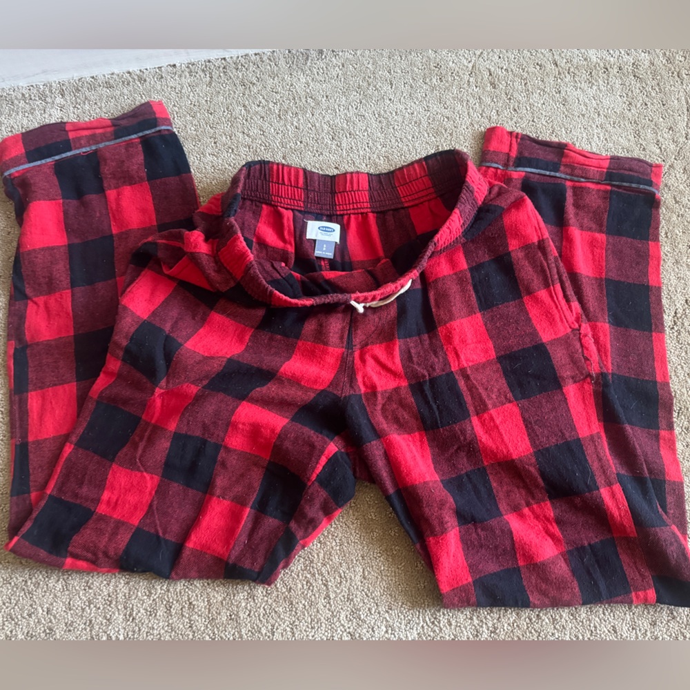 Old Navy Red and Black Checkered Pants